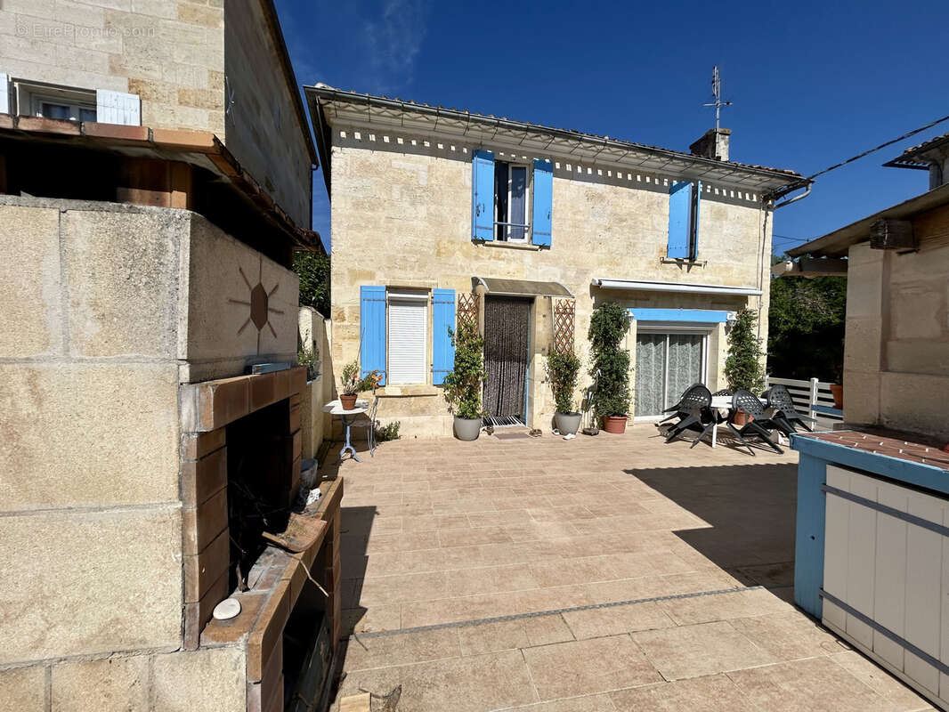 Maison à SAINT-DENIS-DE-PILE