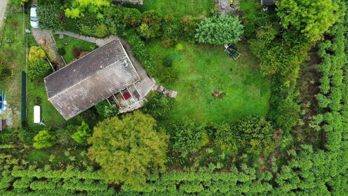 Maison à SAINT-JEAN-DE-BOURNAY