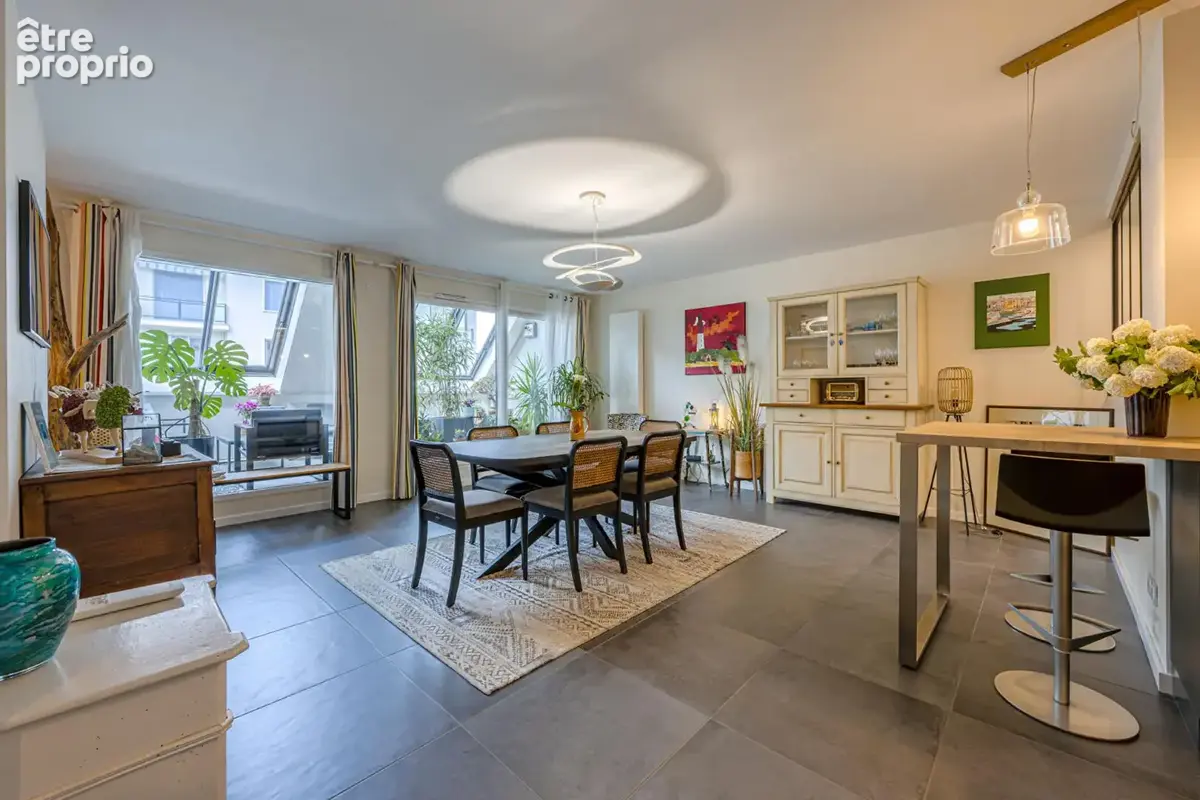 Grand T4 contemporain avec garage double - photo 3