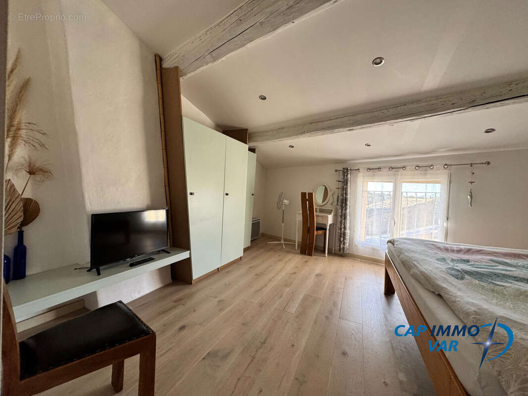 Appartement à LE BEAUSSET
