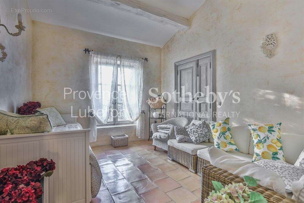 Maison à SAUMANE-DE-VAUCLUSE