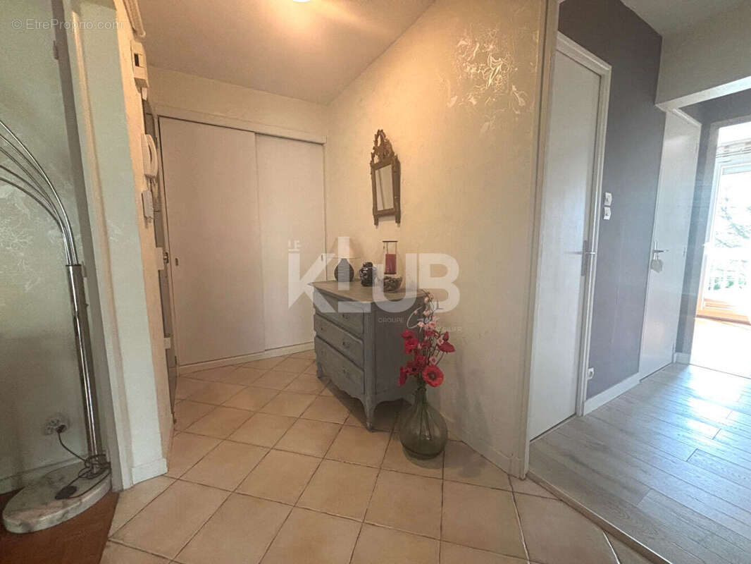 Appartement Marseille  3 pièce(s) 60 m2 avec loggias et cave - photo 15