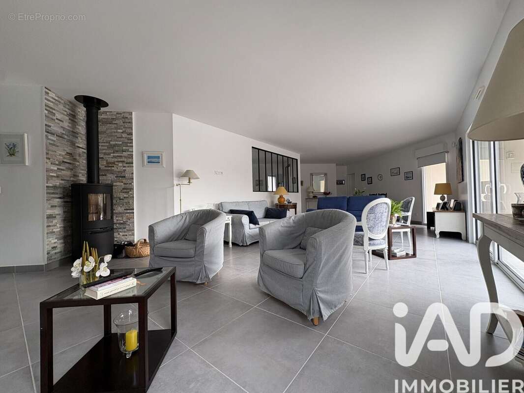 Photo 2 - Maison à BREUILLET