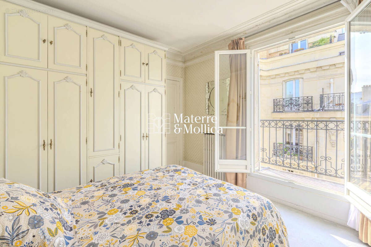 Appartement à PARIS-6E