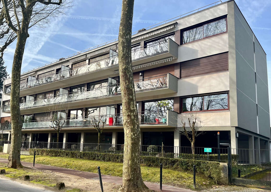 Appartement à SAINT-MAUR-DES-FOSSES