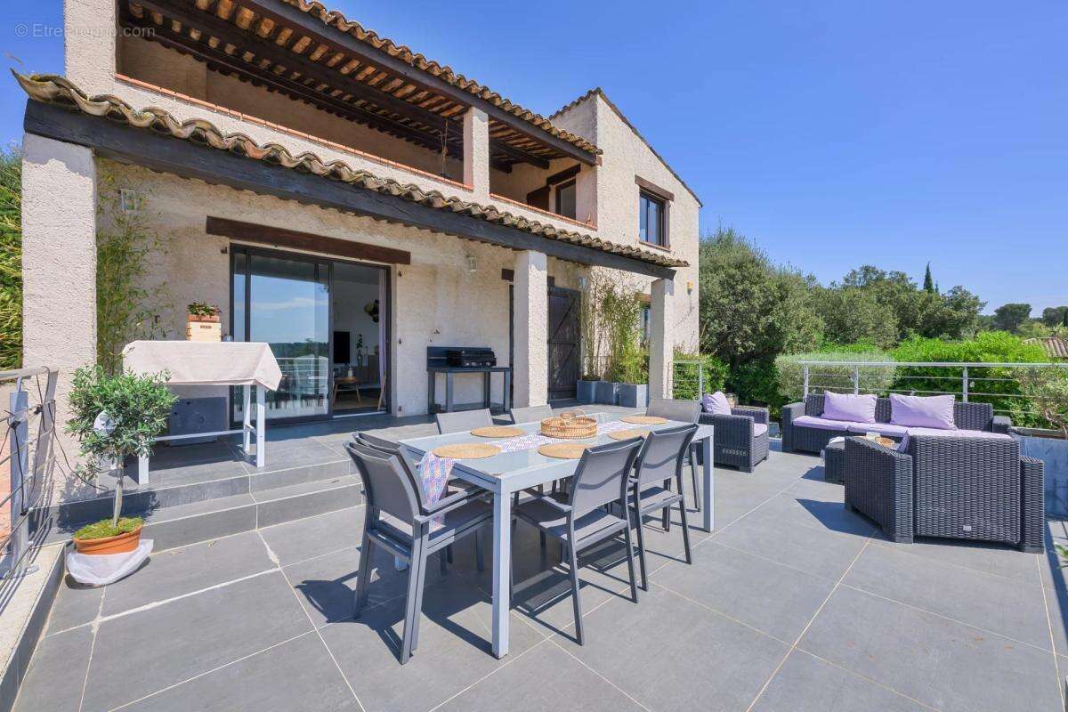 Maison à BIOT