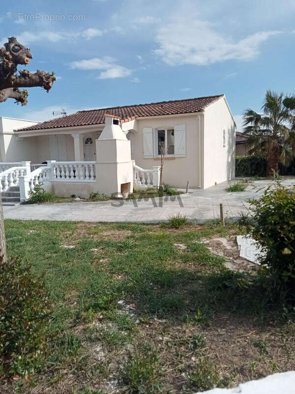 Maison à CLARENSAC