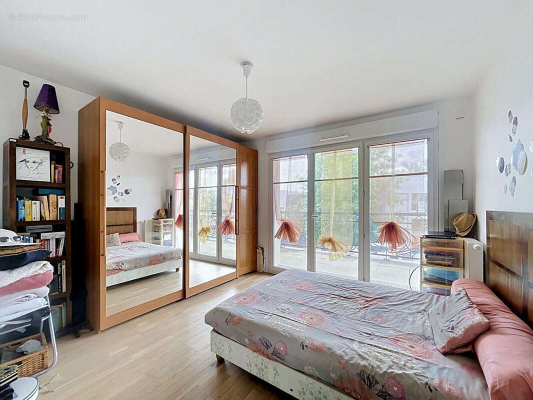 Appartement à LE PLESSIS-ROBINSON