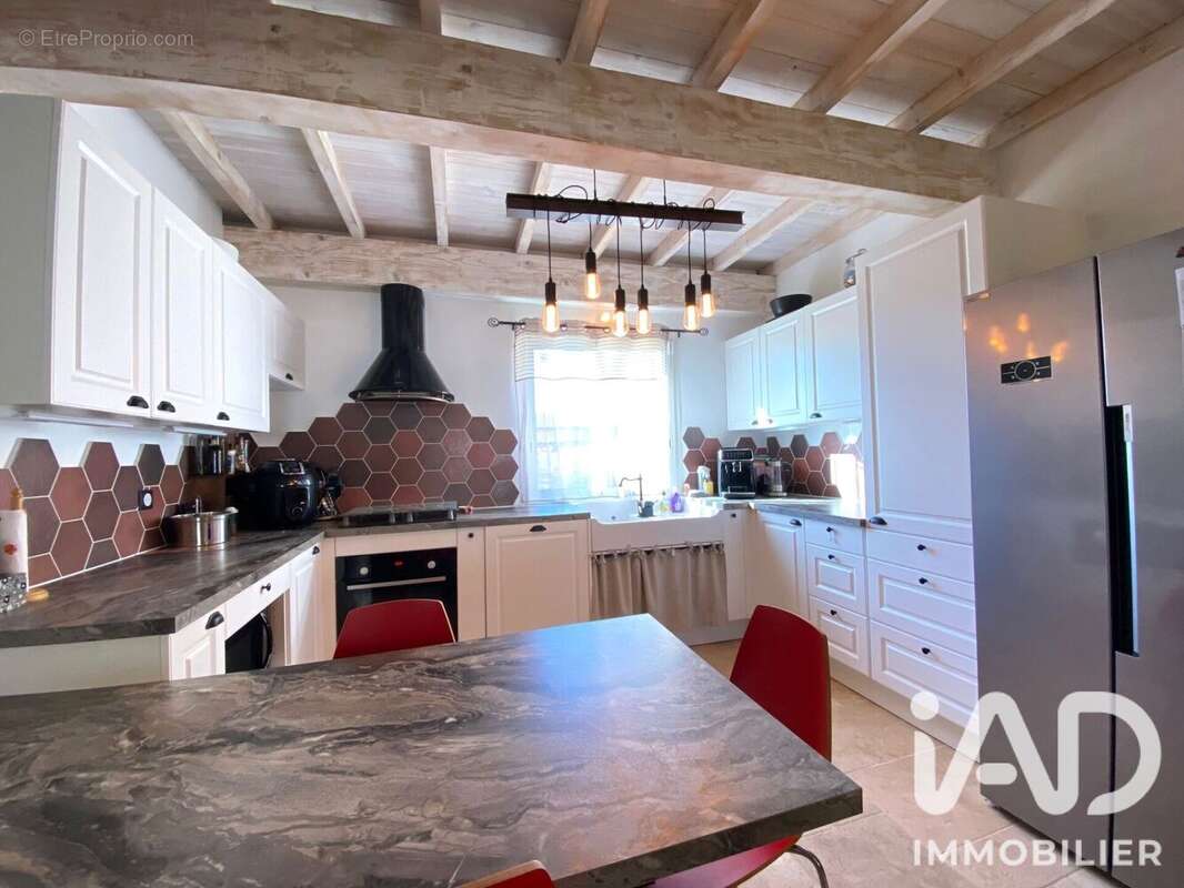 Maison 97 m² à Carpentras  - photo 5