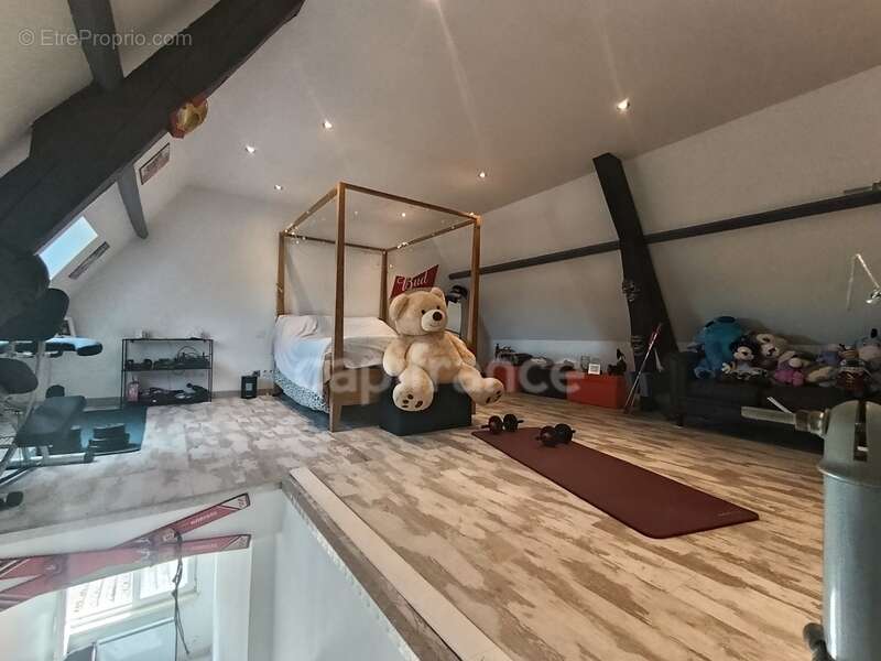 Maison à CROISILLES