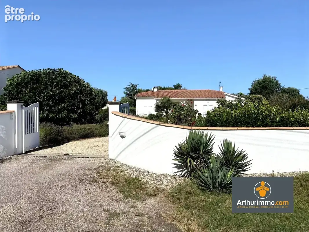 PAVILLON  PLAIN PIED  - Terrain 3720 M2 - 4 Chambres - photo 8