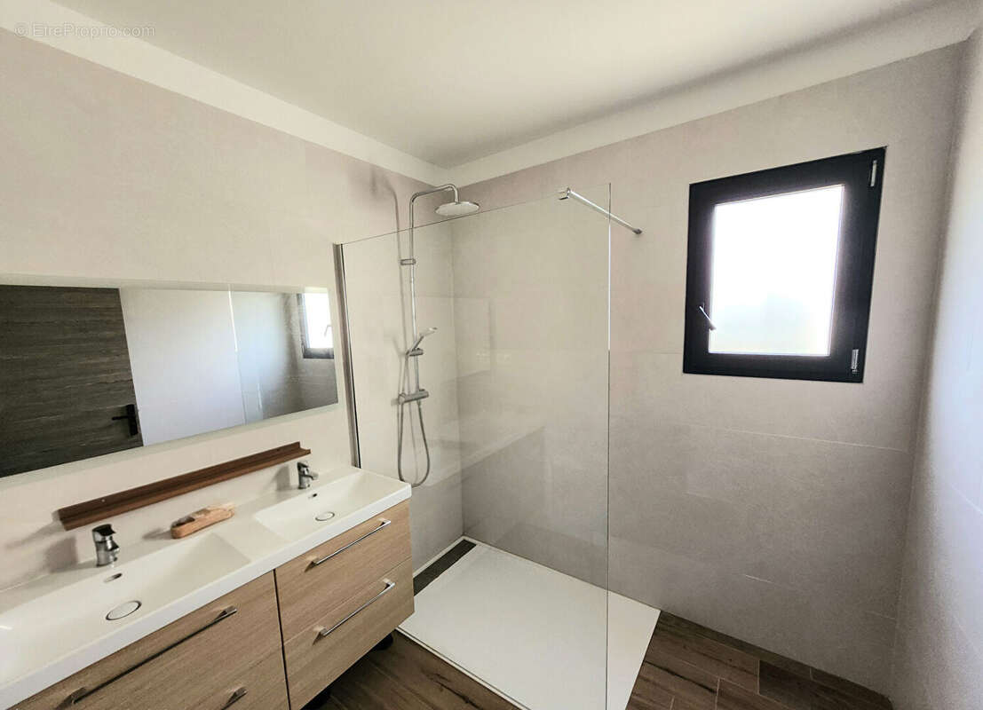 Maison à MONTFORT-SUR-ARGENS