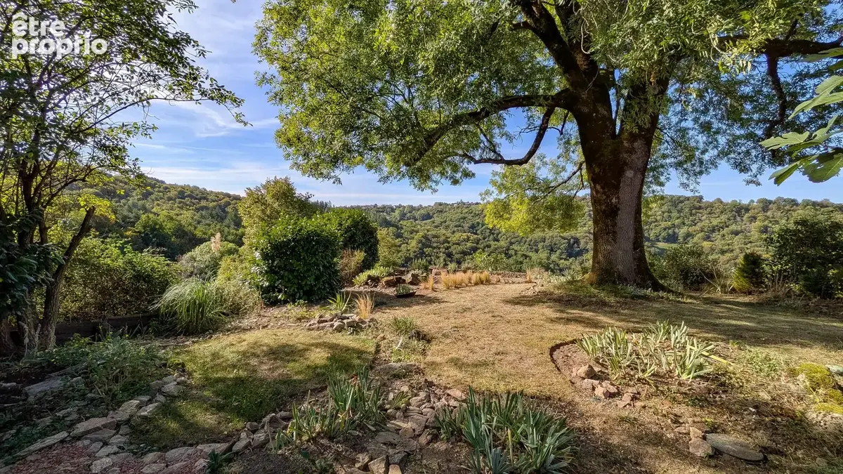 Maison en pierre rénovée de 4 chambres avec grange et vue sur la campagne – Saint-Céré - photo 14