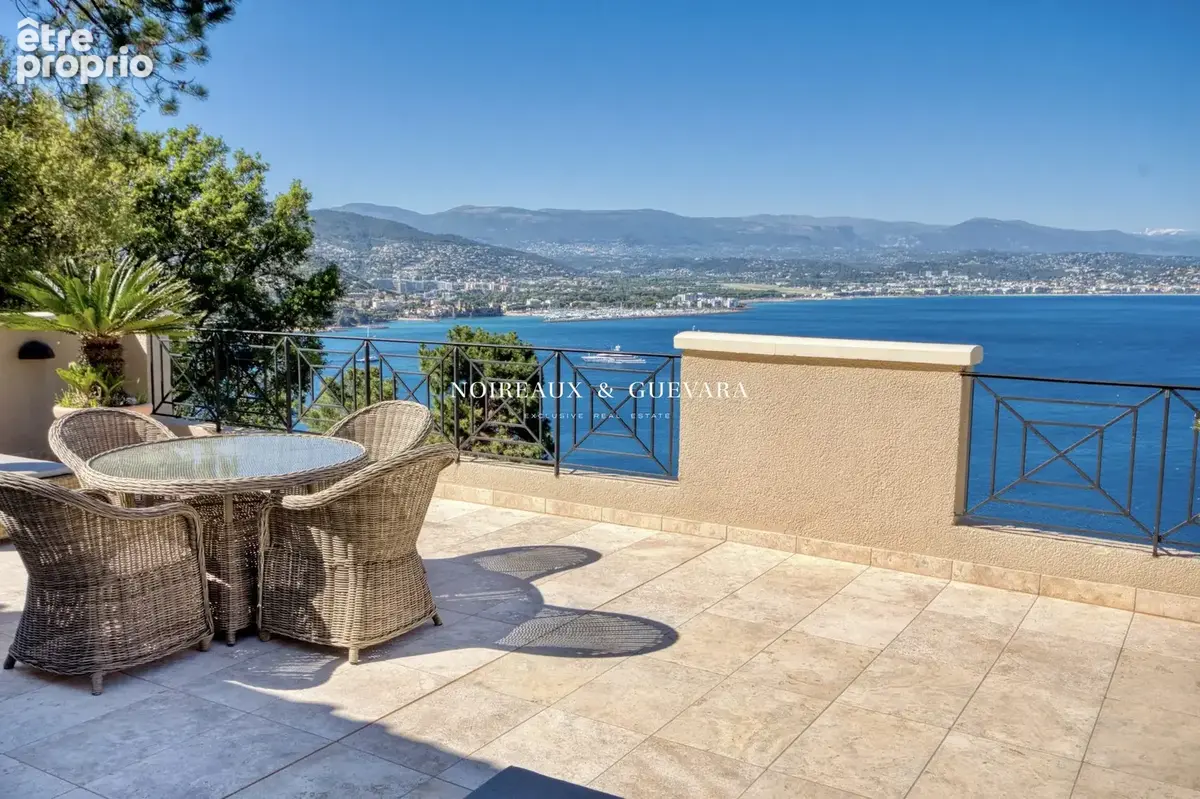 Photo Maison à Theoule-Sur-Mer au prix de 2 295 000€