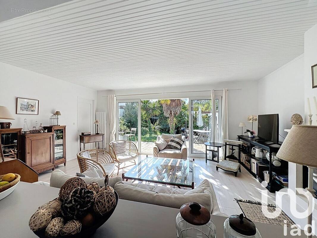 Photo 1 - Maison à SAINT-MARTIN-DE-RE