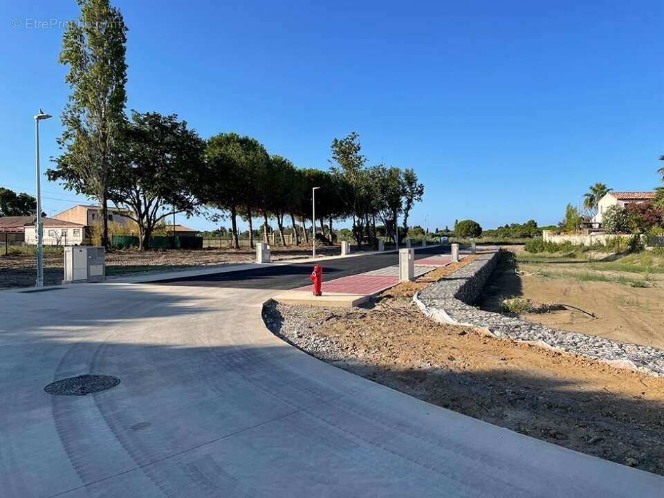 Terrain à AIGUES-MORTES