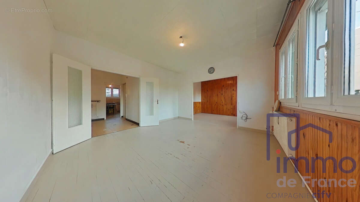 Appartement à SAINT-ETIENNE