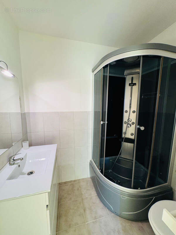 Maison à ROQUEBRUNE-SUR-ARGENS