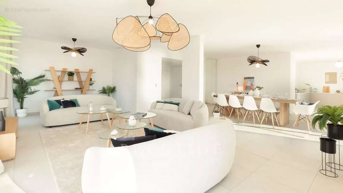 Appartement à SAINT-LAURENT-DU-VAR