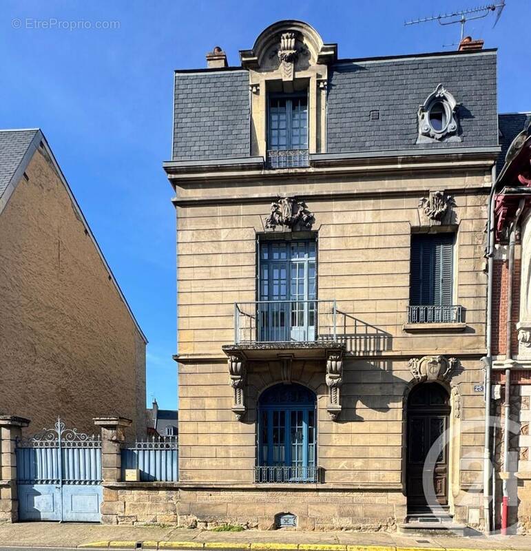 Maison à MOULINS