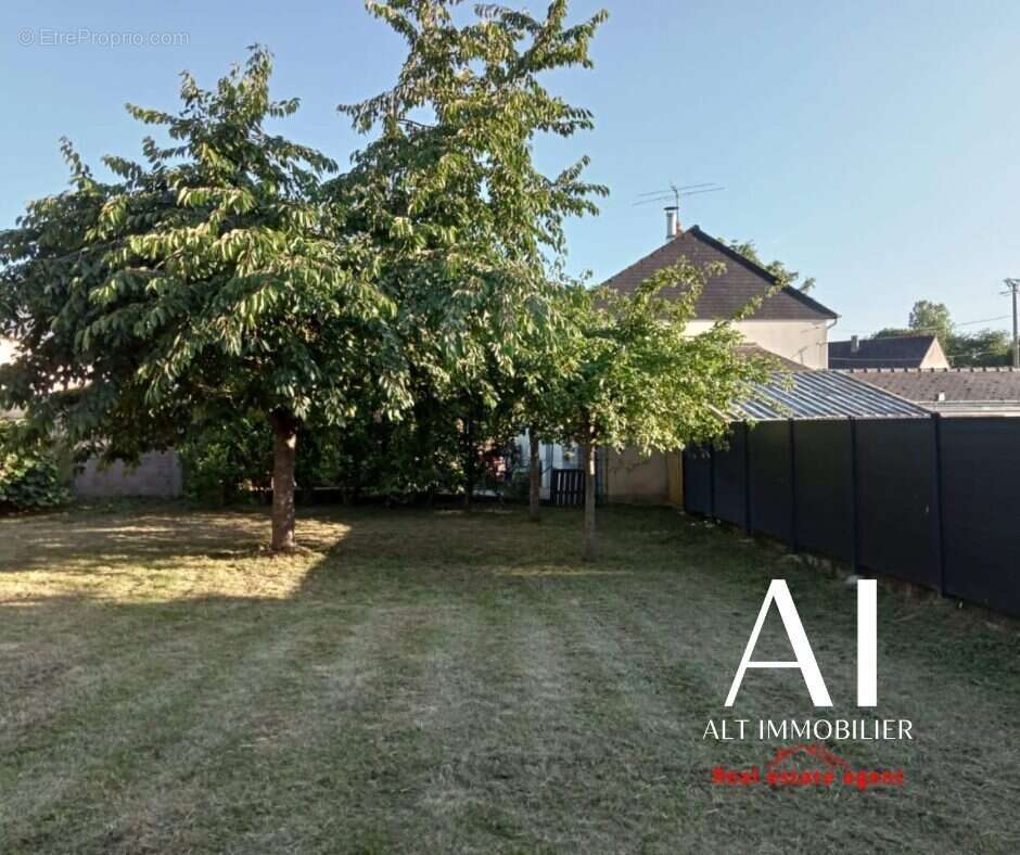 Maison à CERISY-BELLE-ETOILE