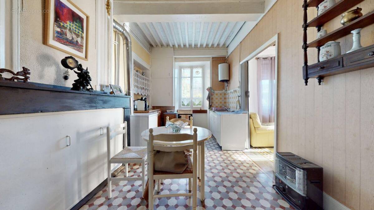 Maison à LABASTIDE-ROUAIROUX