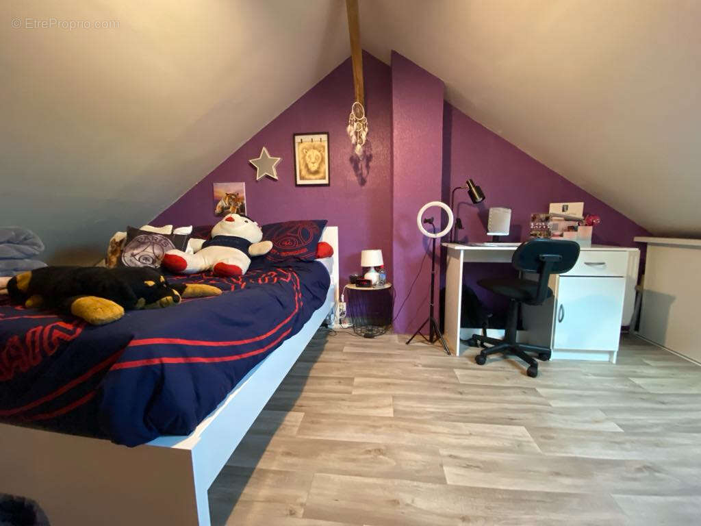 Maison à NEUILLY-SAINT-FRONT