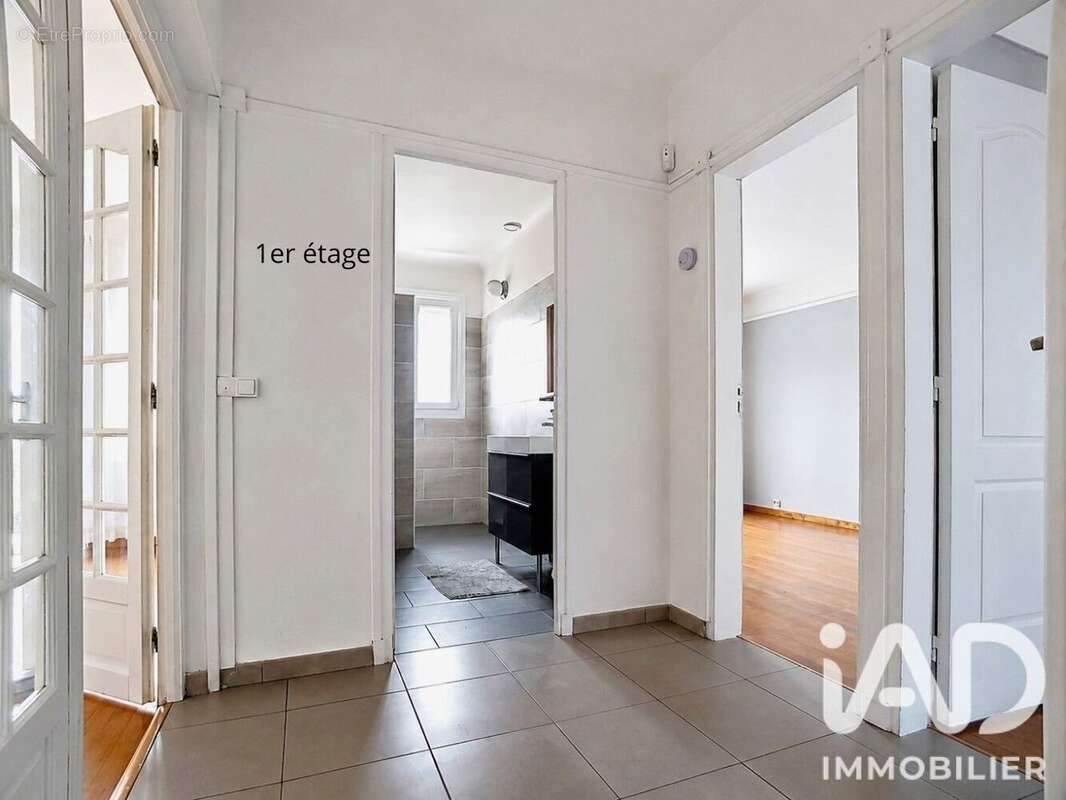 Maison 141 m² à Rosny-Sous-Bois  - photo 8
