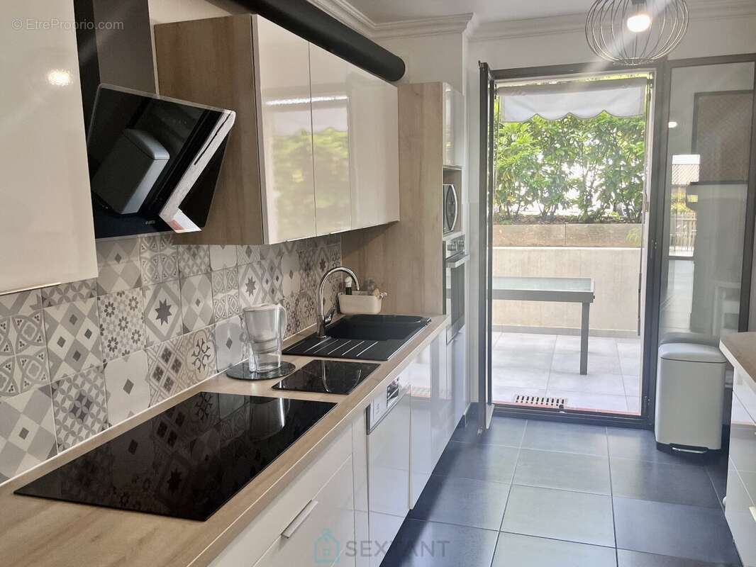Appartement à VILLENEUVE-LOUBET
