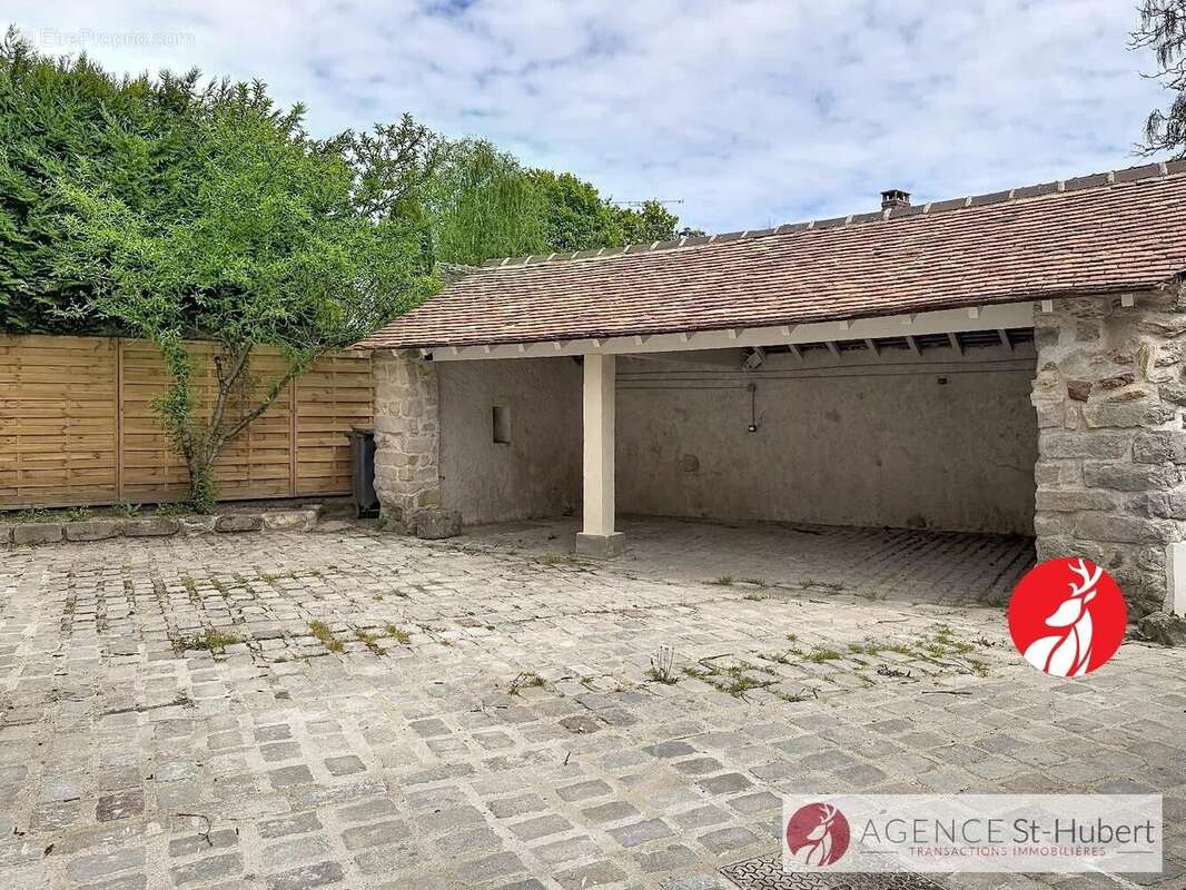 Maison à CHAILLY-EN-BIERE