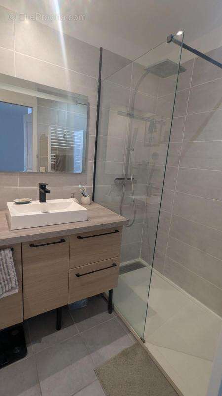 Appartement à CASTRIES