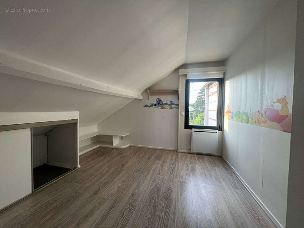 Maison à SARTROUVILLE