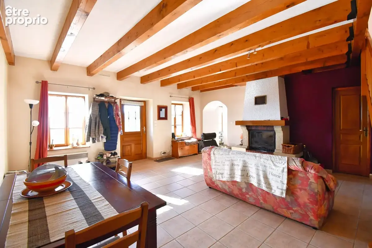 Maison 5 pièces 130 m² à vendre à Saint-Prix (71990) - photo 2