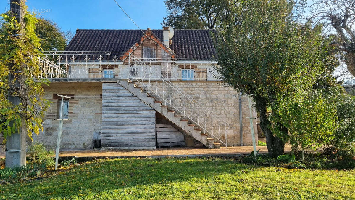 Maison à LAUZERTE