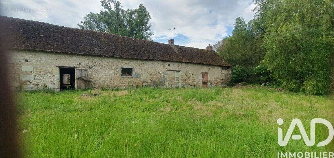 Maison 70 m² à Sassay  - photo 7