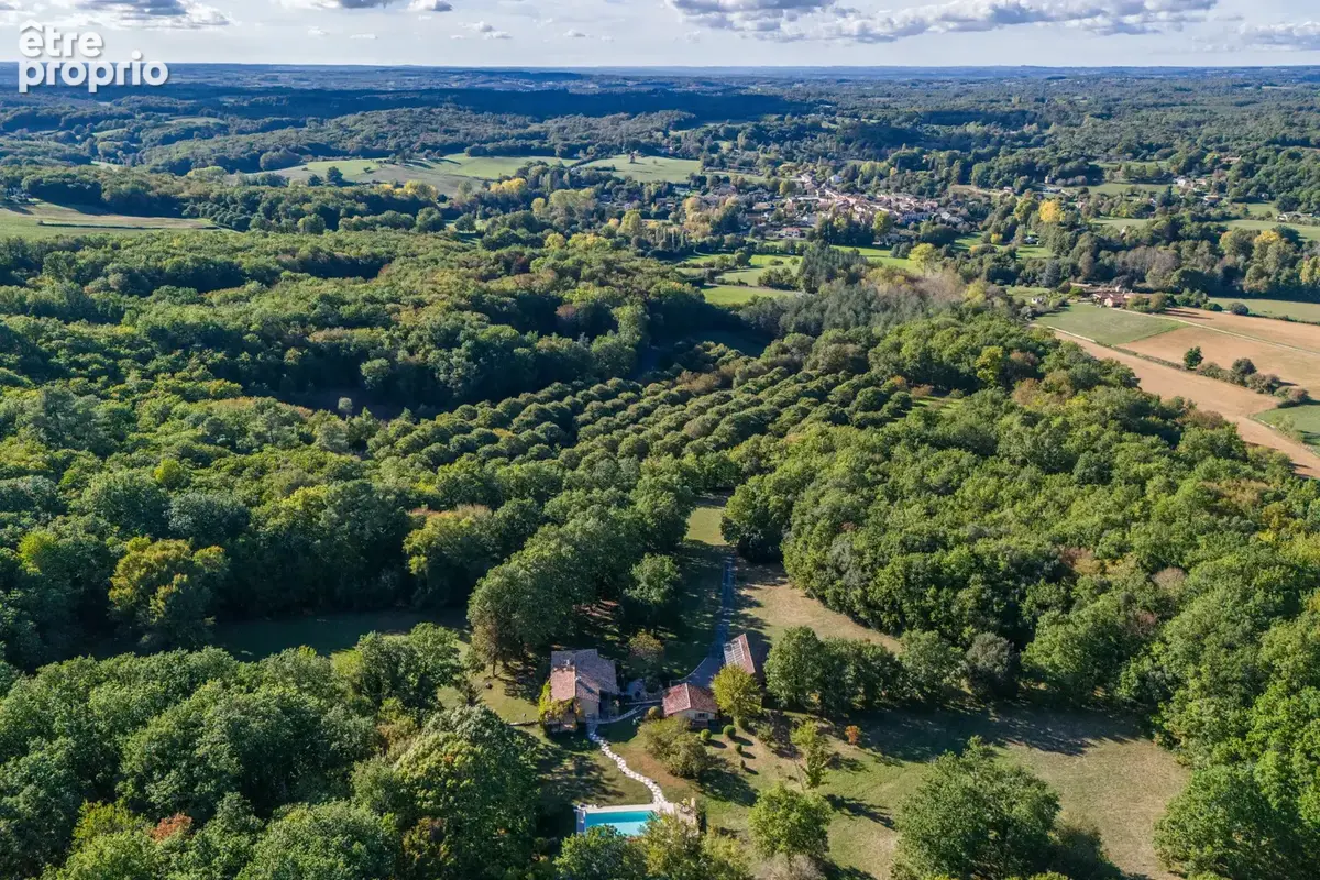 Maison de campagne avec piscine et terrain - photo 2