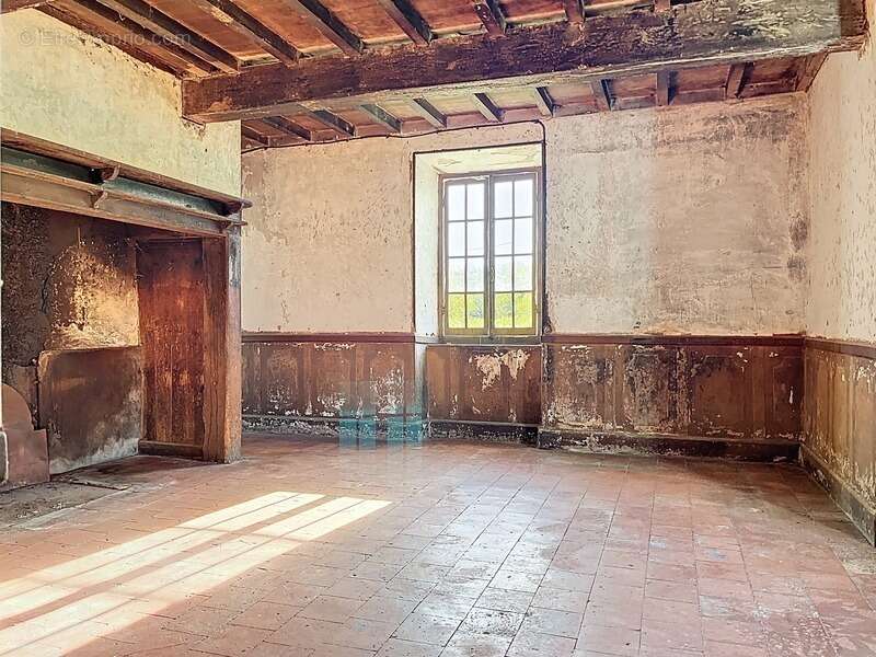 Maison à MIRANDE