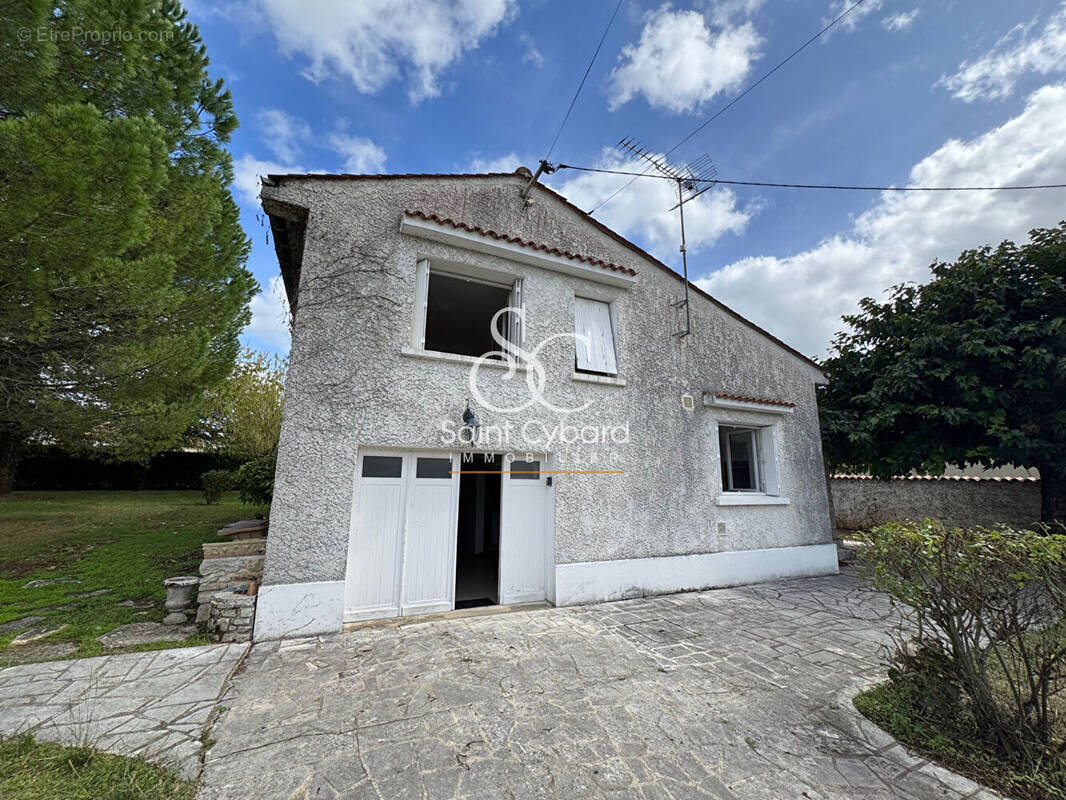 Maison à VOEUIL-ET-GIGET