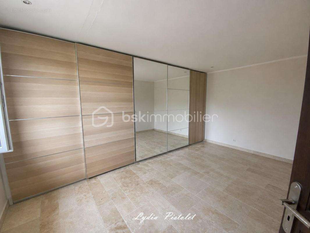NOUVEAU - EN EXCLUSIVITÉ À Apt en Luberon (84400) - Une maison récente au charme authentique de la Provence - photo 22