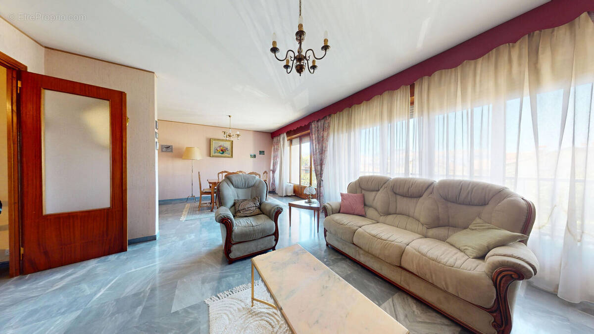 Appartement à ECHIROLLES
