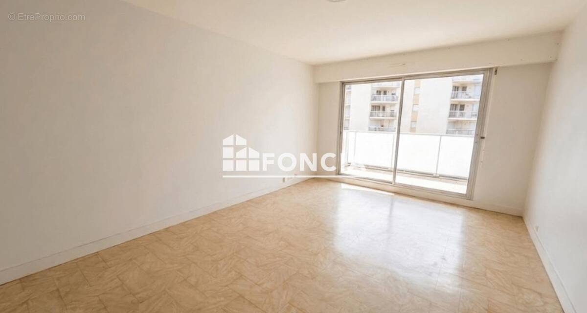 Appartement à LE POULIGUEN