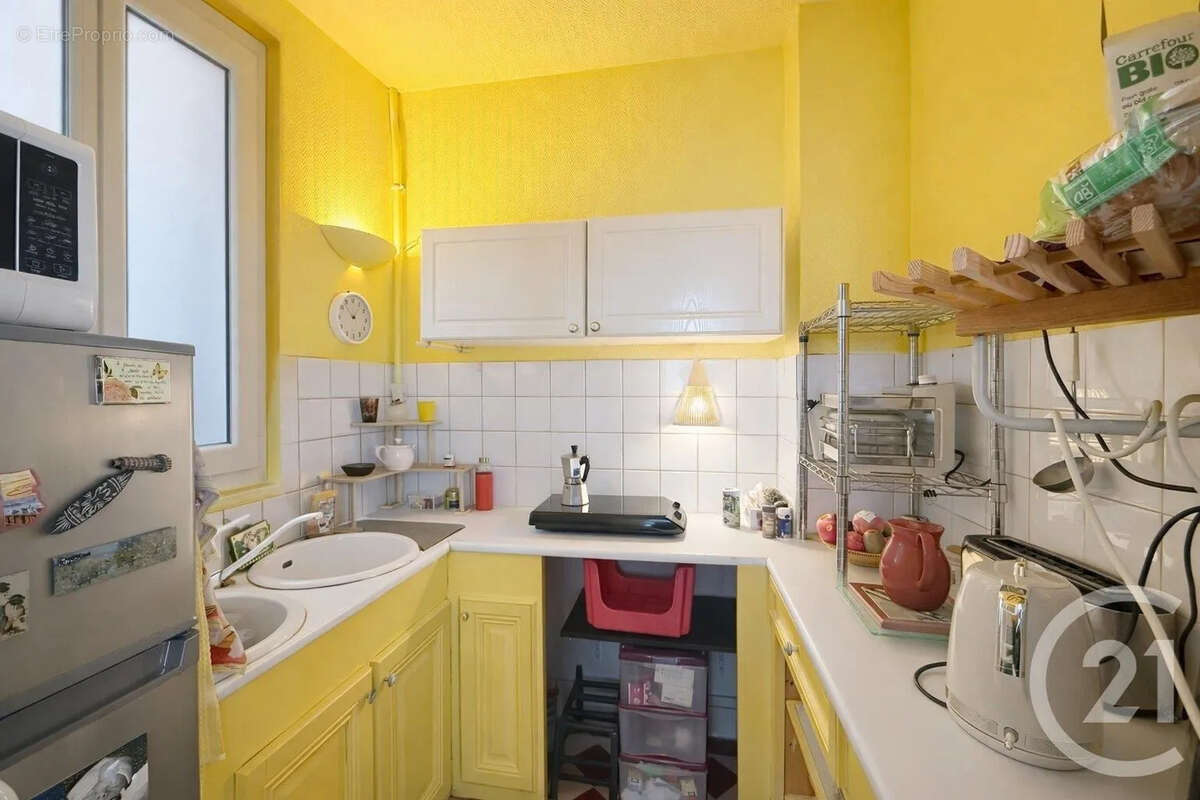 Appartement à PARIS-14E