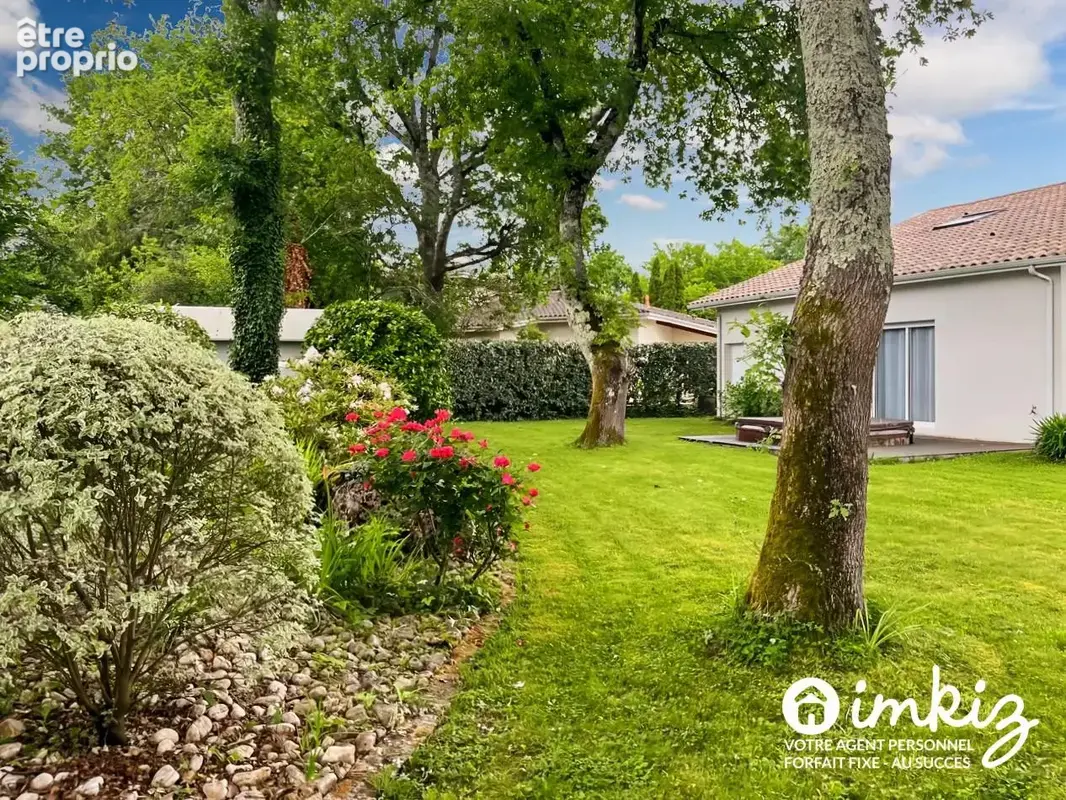 Maison 210m2 - 8 pièces - Vue imprenable - photo 14