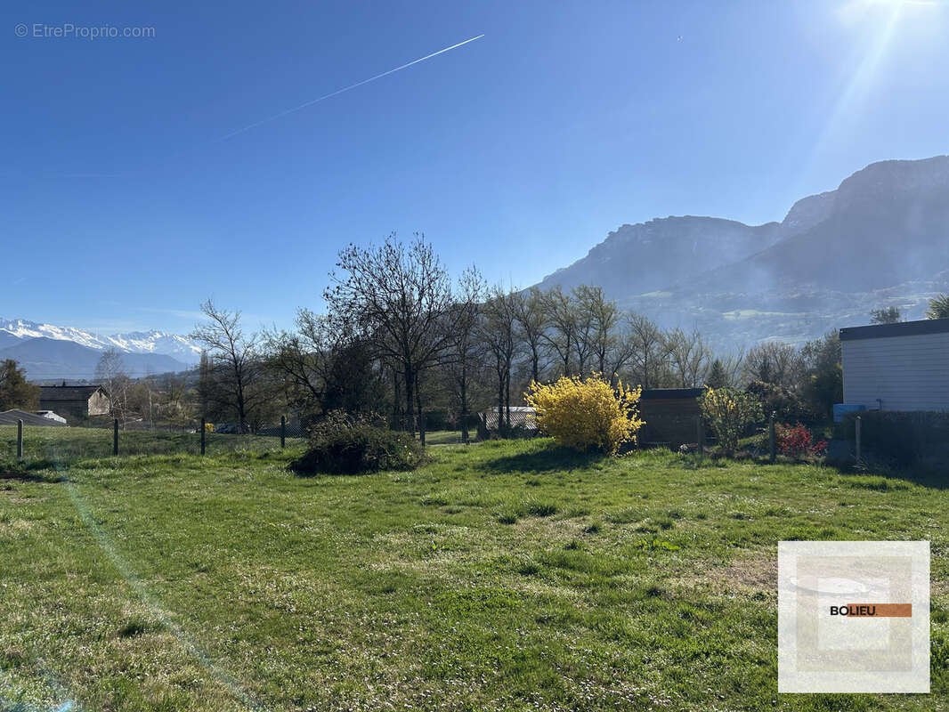 Terrain à MONTMELIAN