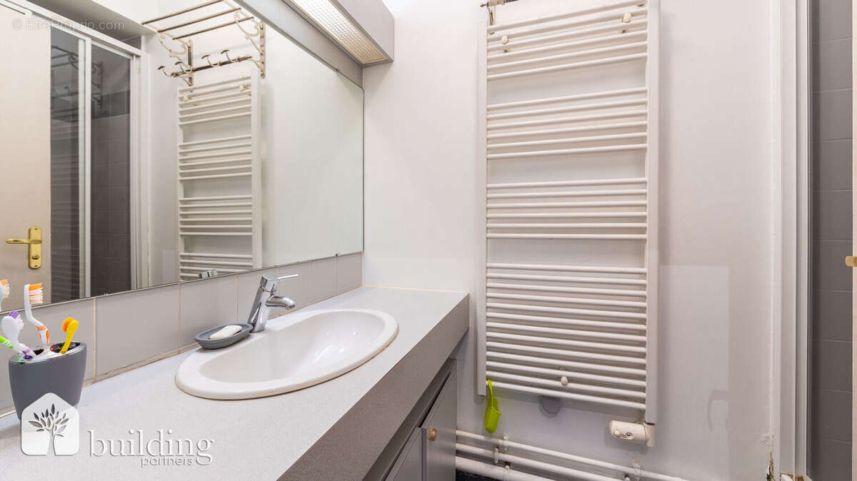 Appartement à LEVALLOIS-PERRET