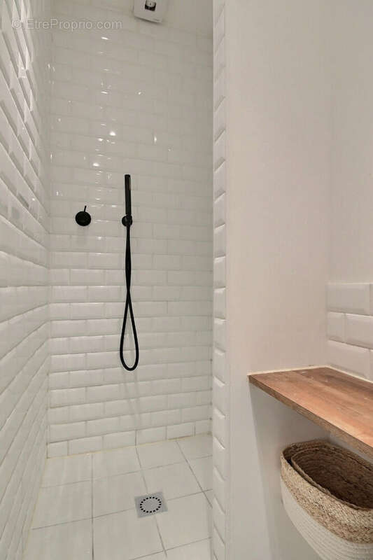 Appartement à PARIS-7E