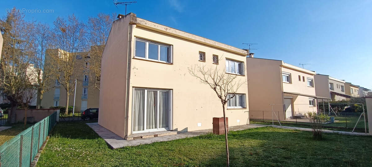 Maison à CUGNAUX