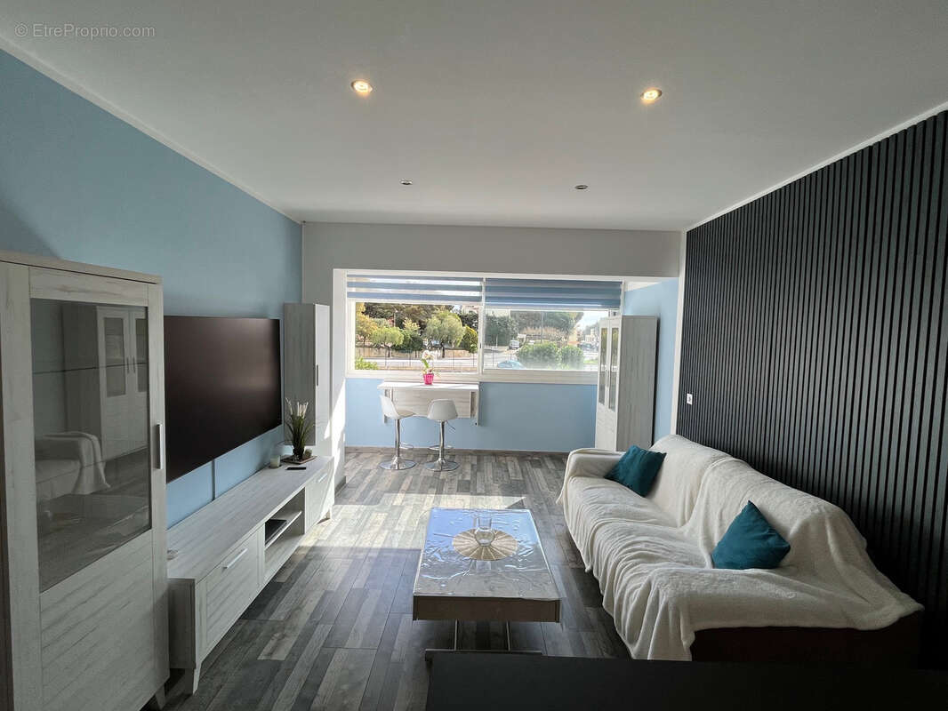 Appartement à BORMES-LES-MIMOSAS