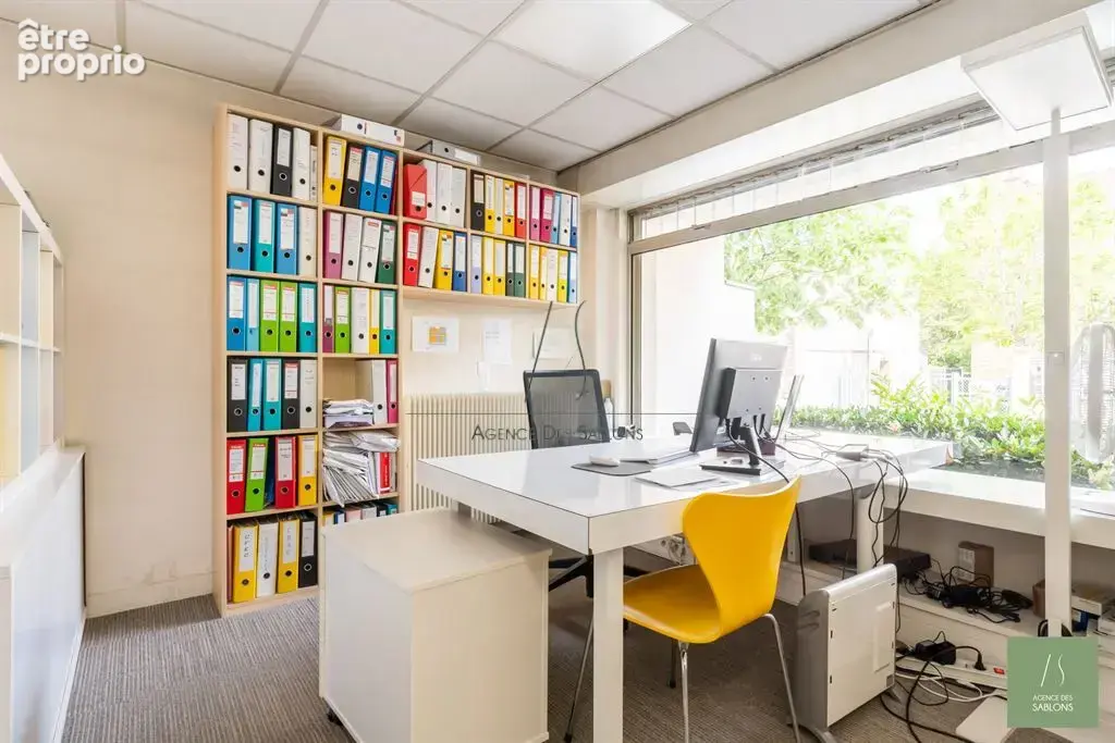 Commerce 160 m² à vendre à Croissy-Sur-Seine (78290) - photo 3