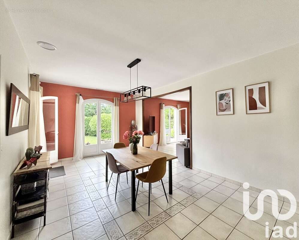 Photo 4 - Maison à IZON